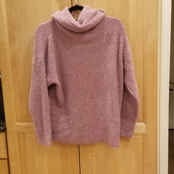 Catherine Malandrino Cozy Eyelash Knit Turtleneck - Picture 8 of 8